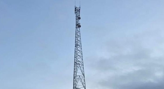 Antenna array at the top of the 60 metre Esperance telecommunications tower
