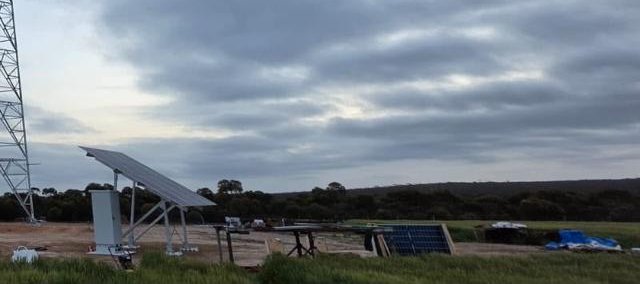 Ground-mounted hybrid solar array powering the off-grid Esperance telecommunications site