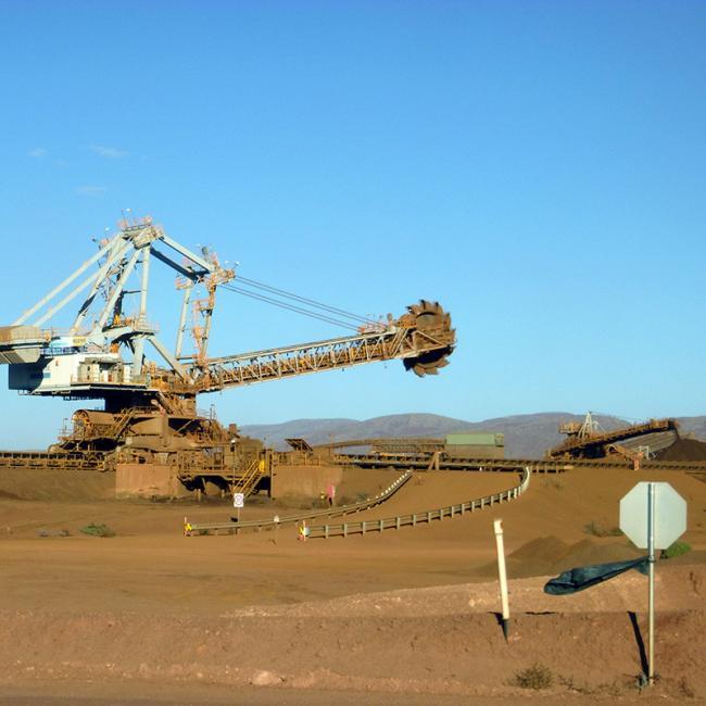 Bucket-wheel reclaimer and conveyors in the Silvergrass East iron ore stockyard