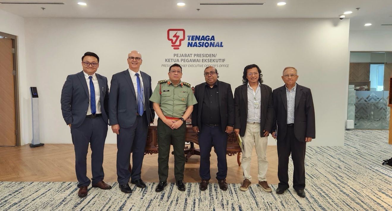 APD Global with Tenaga Nasional Berhad leadership